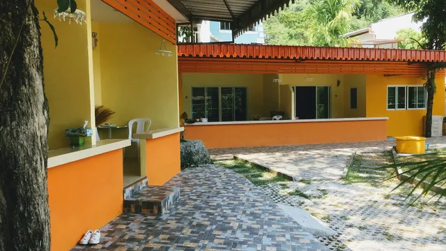 Kathu Waterfall Bungalow