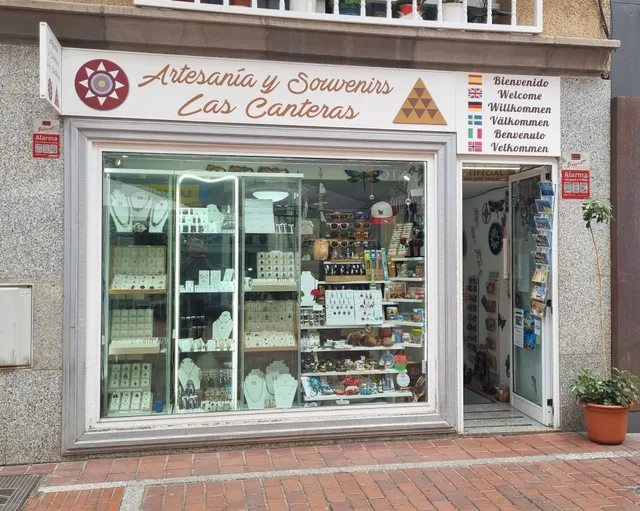 Crafts and Souvenirs