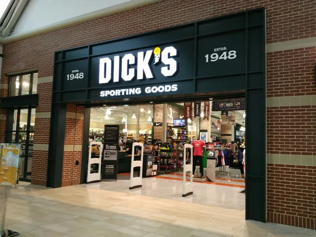 DICK'S Sporting Goods