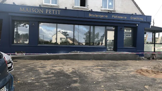 MAISON PETIT