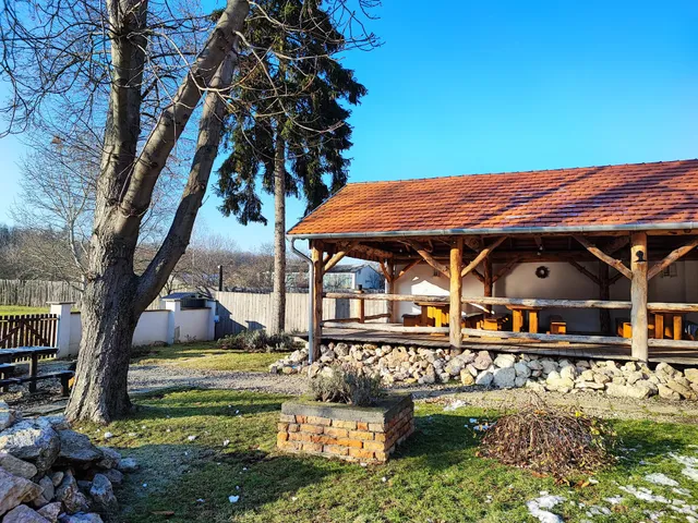 Kőpince Vendégház