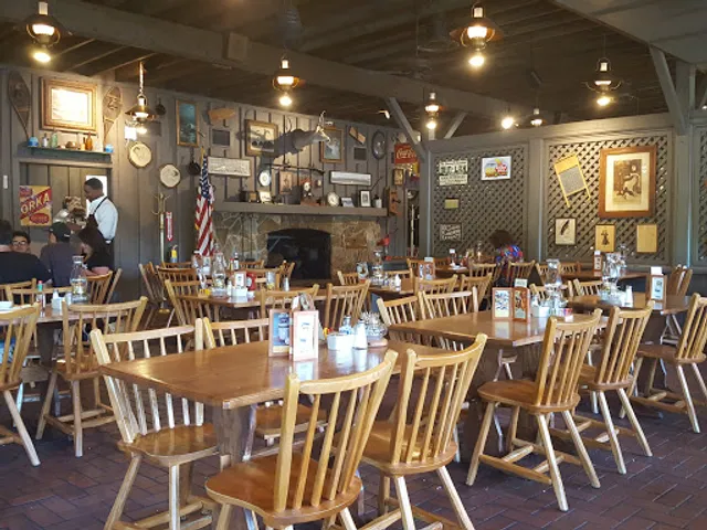 Cracker Barrel Old Country Store