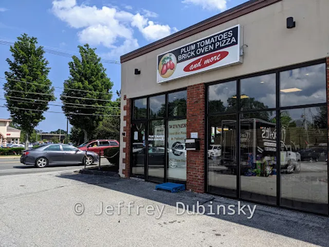 Plum Tomatoes Brick Oven Pizza