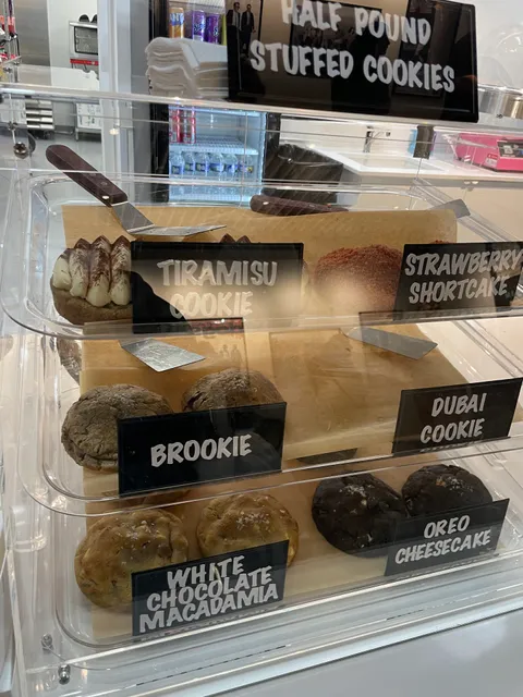 Simons Says Dip This