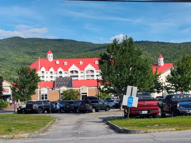 Lincoln Square Mall Shopping Center