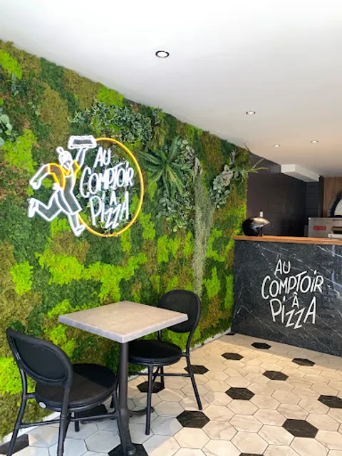 Au comptoir à pizza