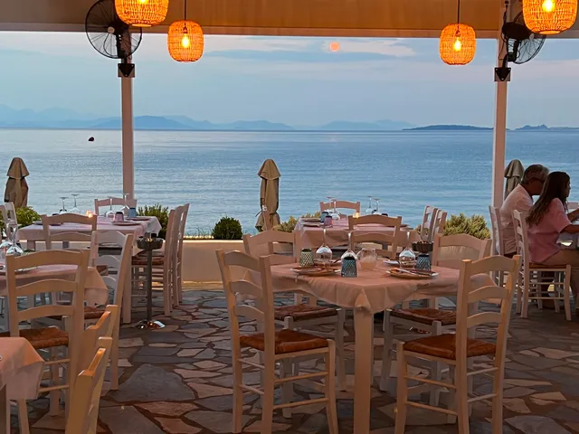 Marea Seaside Restaurant Cocktail Bar