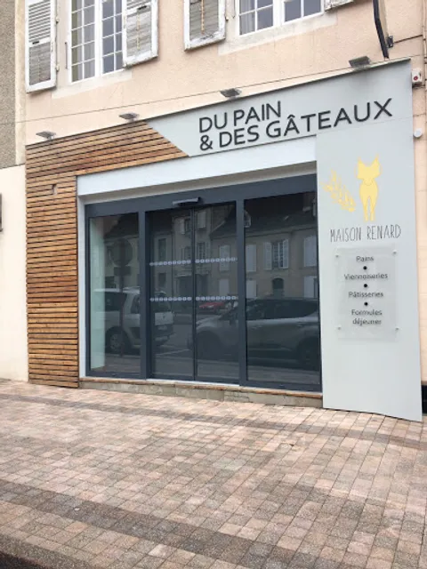 Maison Renard , tartine, du pain et des gâteaux