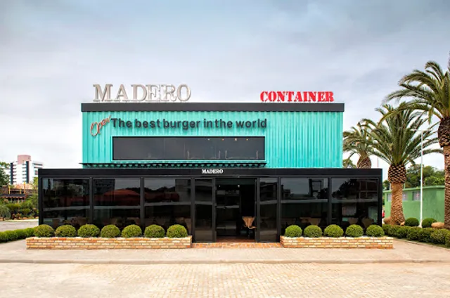 Madero & Jeronimo Burger Canoas
