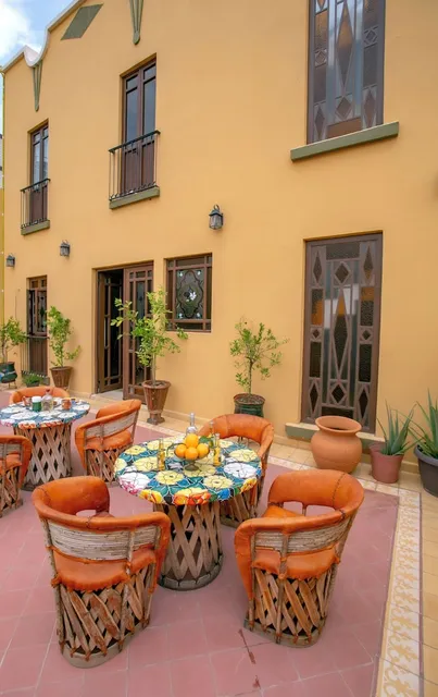 Grand Casa Naranjos, Hospedaje Alteño