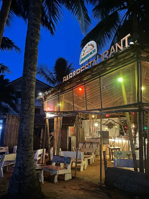 Dinibeach Bar and Restaurant