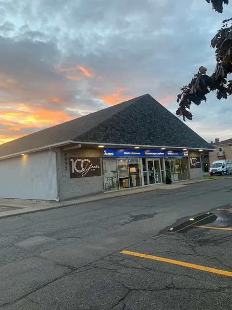 Accent, Meubles R. Lalonde Home Furnishings