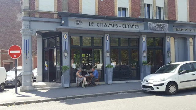Les Champs Élysées