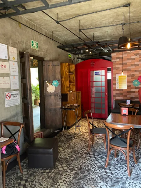 CALLEQATRO CAfetería