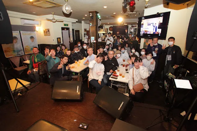 パブリックカフェレストラン不思議