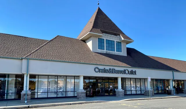 Crate & Barrel Outlet
