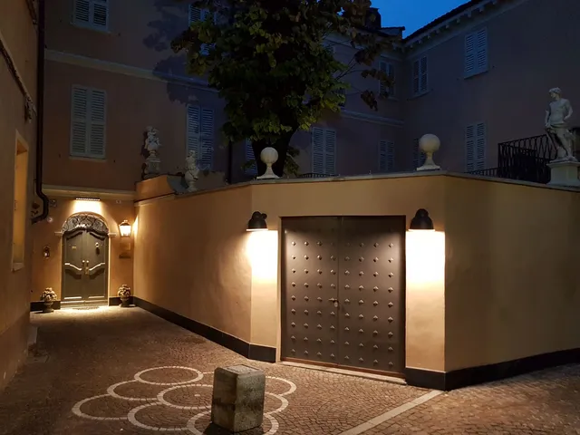 Casa della seteria Sironi