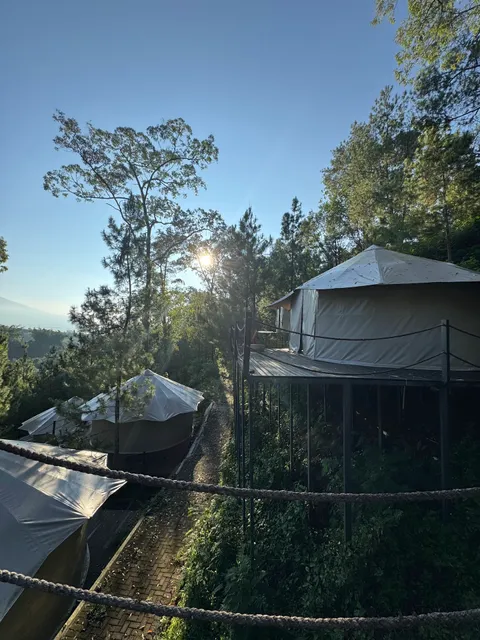 RINDANG Glamping