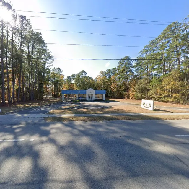 B & S Dry Cleaners & Laundry