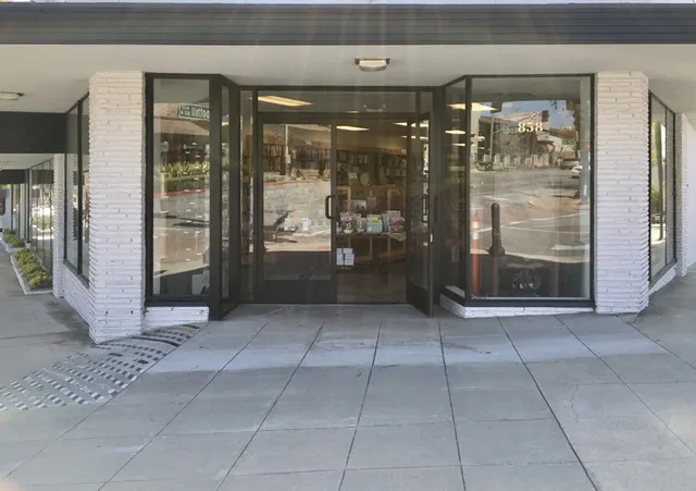 Flintridge Bookstore