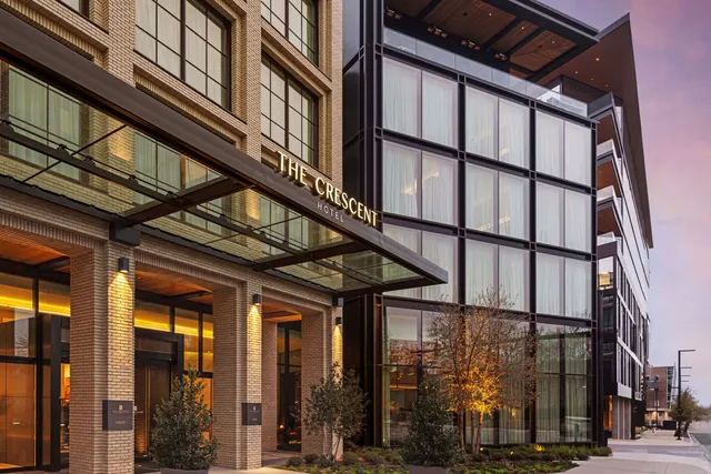 The Crescent Hotel, Fort Worth