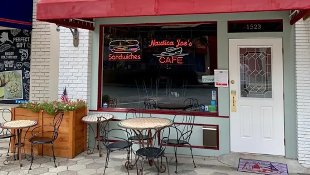 Nautica Joe's Cafe