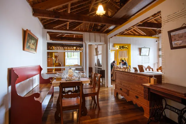 Restaurante Tradicional e Típico Quinta do Martelo - a Tasca, a Mercearia, a Taberna, o Botequim, a Casa de Pasto