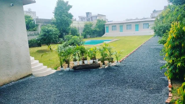 Brahmaputra Café & Resort