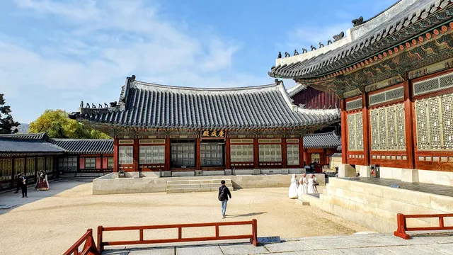 Gangnyeongjeon (King's Residence)