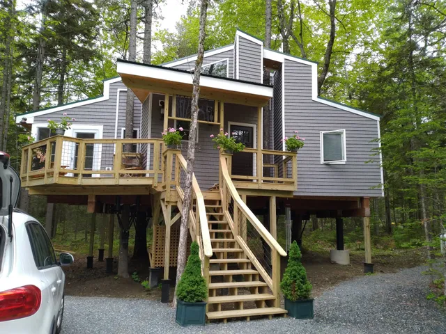 Treehouse Getaways