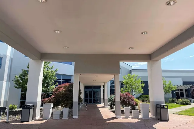 Wyndham Flint Grand Blanc / Bishop Airport / Conference Ctr