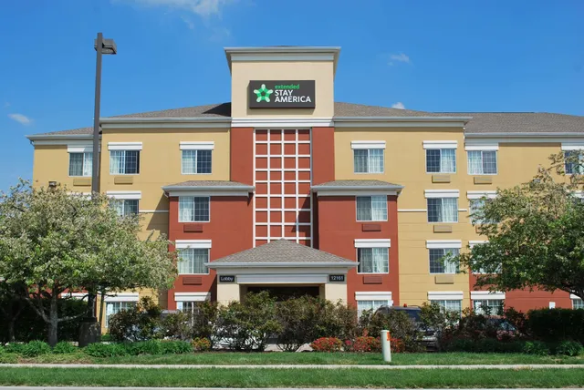Extended Stay America Suites- St. Louis - Westport - Central