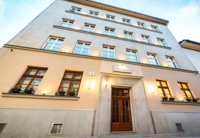 Portal House Apartments