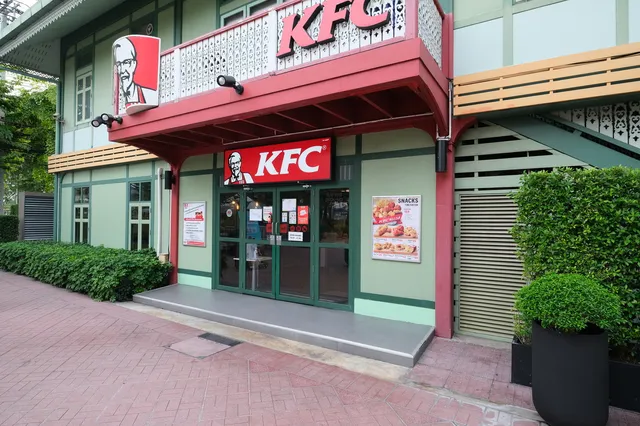 KFC Asiatique River Front