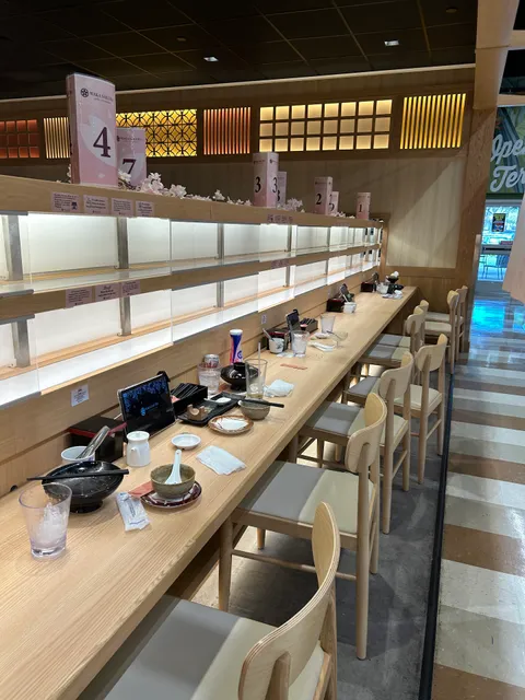 Waka Sakura Sushi Restaurant