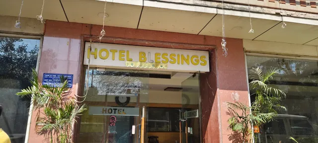 Hotel Blessings