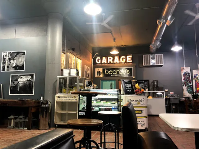 Three on the Tree Coffee & Cafe