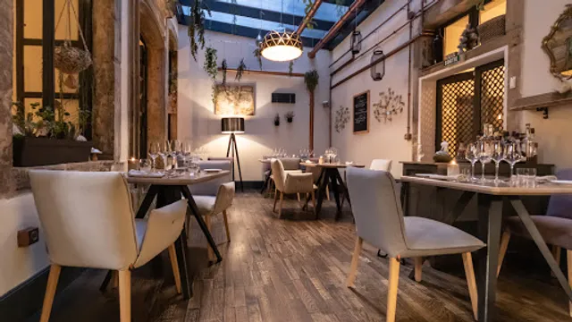 Restaurant Derrière