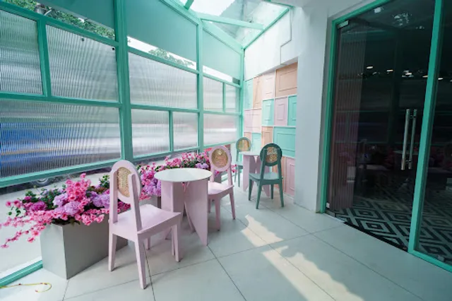 Two and a Half Mile Cafe