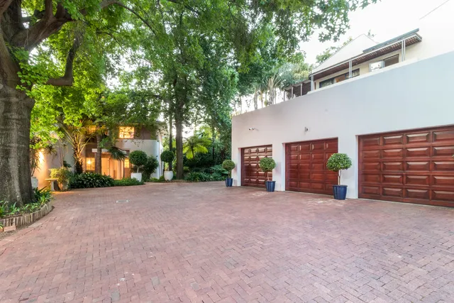 Loerie's Nest Guest house