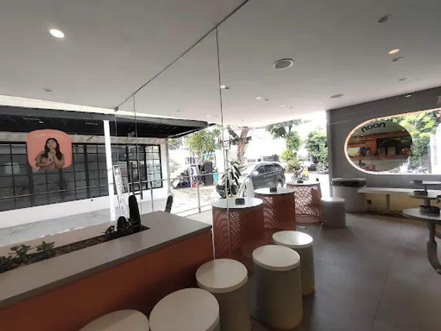 Noon Tea Bar - Panglima Polim