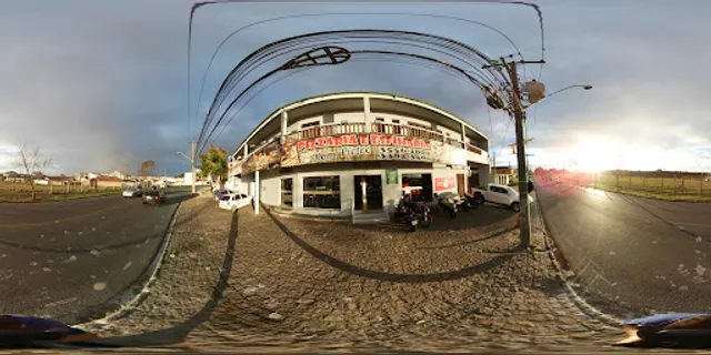 Dom Pietro Esfiharia e Pizzaria - Boneca do Iguaçu