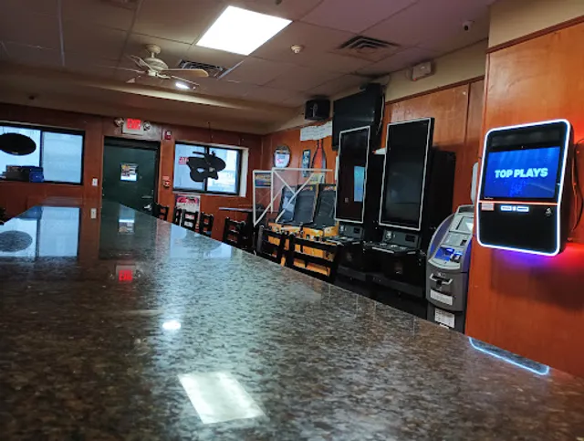 Charlie's Grill & Sports