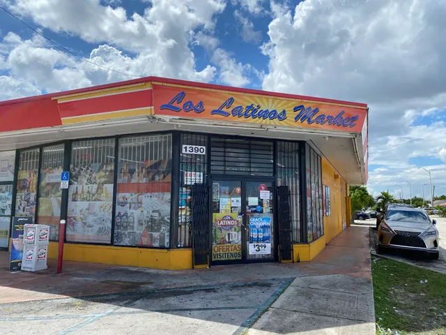 Los Latinos Market