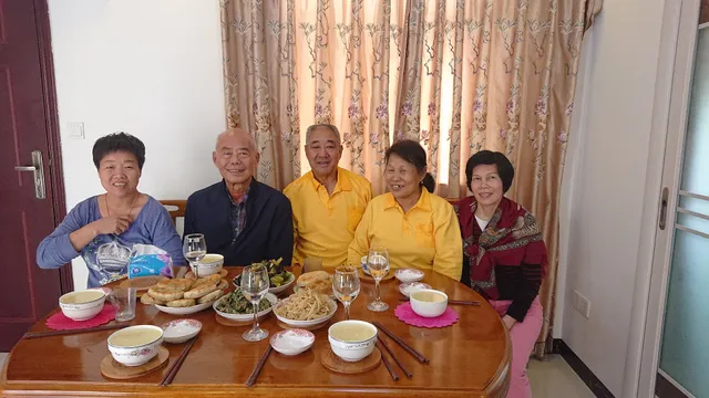 山顶洞人素食茶馆