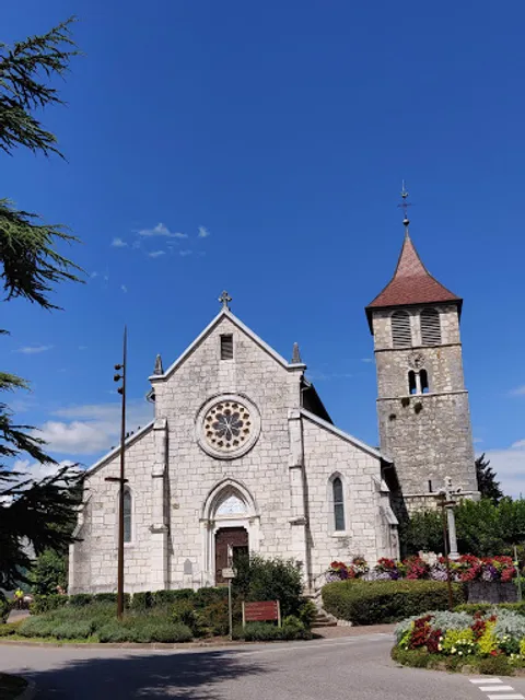 Café de la place POISY