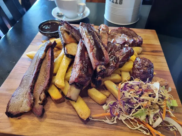 Crafty’s Bar & Grill