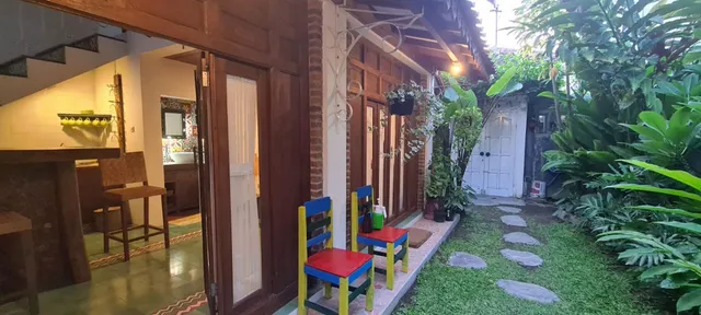 HAMZA PUTIH homestay