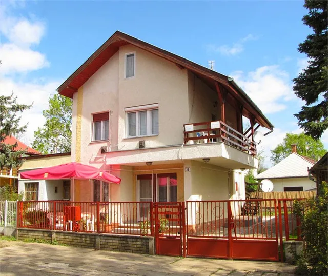 Gyöngyvirág apartmanház Hajdúszoboszló