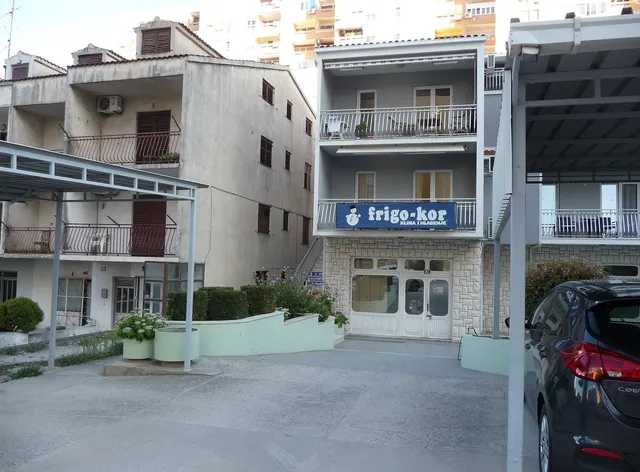 Private Accomodation Madunic